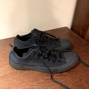 Chuck Taylor All Star Mono Canvas Low Top